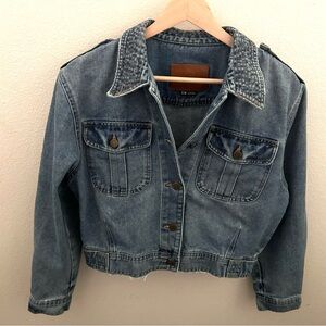 BBJ Los Angeles Classic Blue Cropped Denim Jacket Size Medium